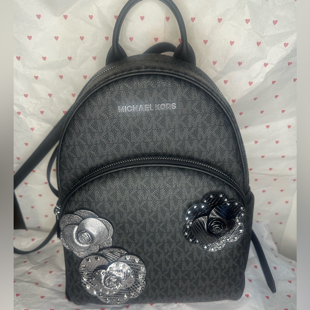 Michael Kors Abbey Medium Leather book bad with flowers
